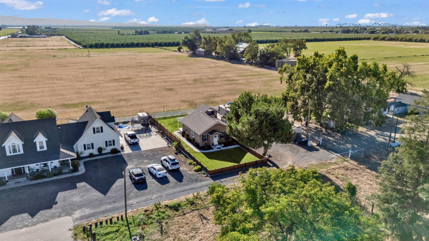 609 E Keyes Rd, Ceres, CA 95307