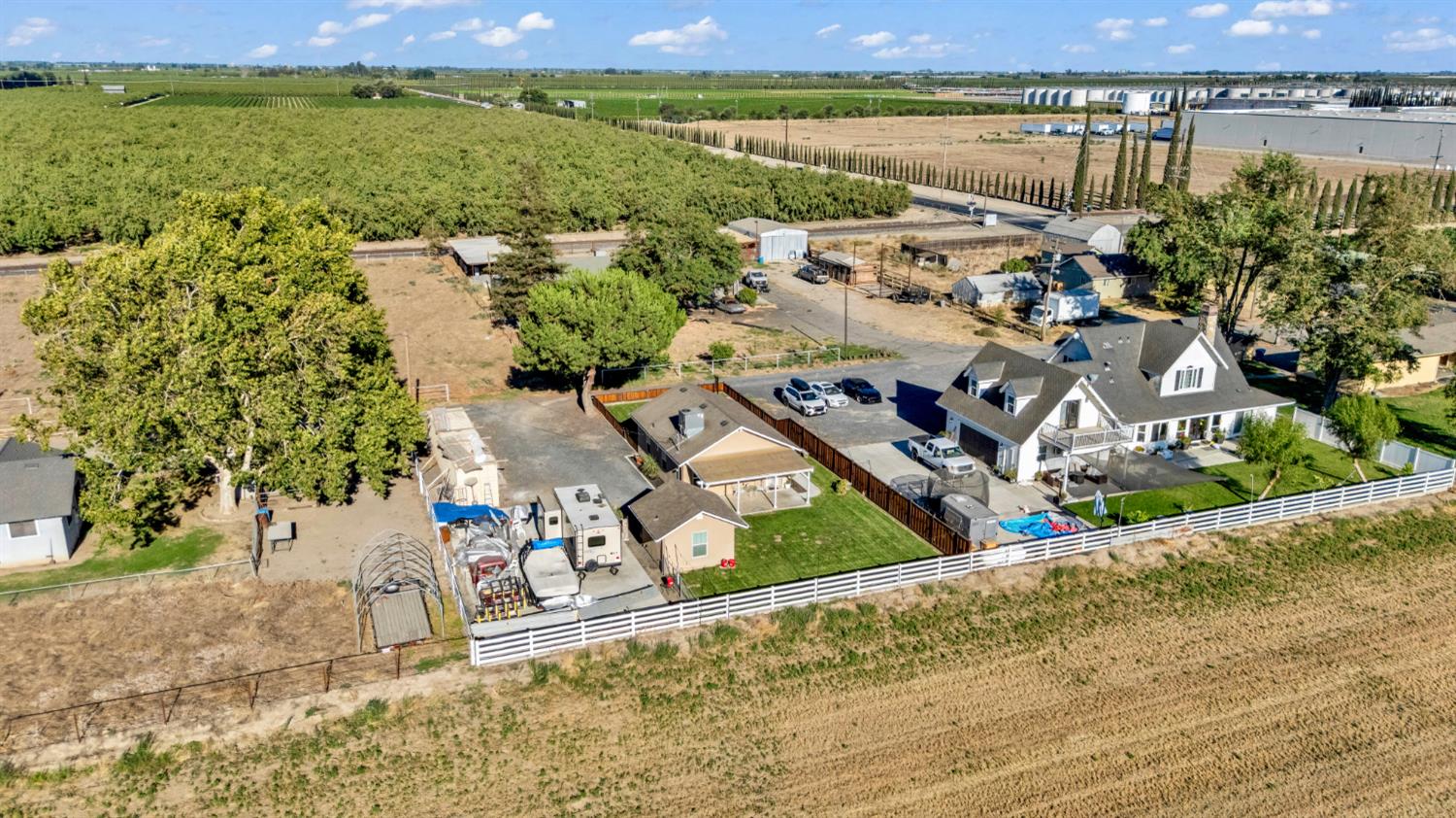 609 E Keyes Rd, Ceres, CA 95307