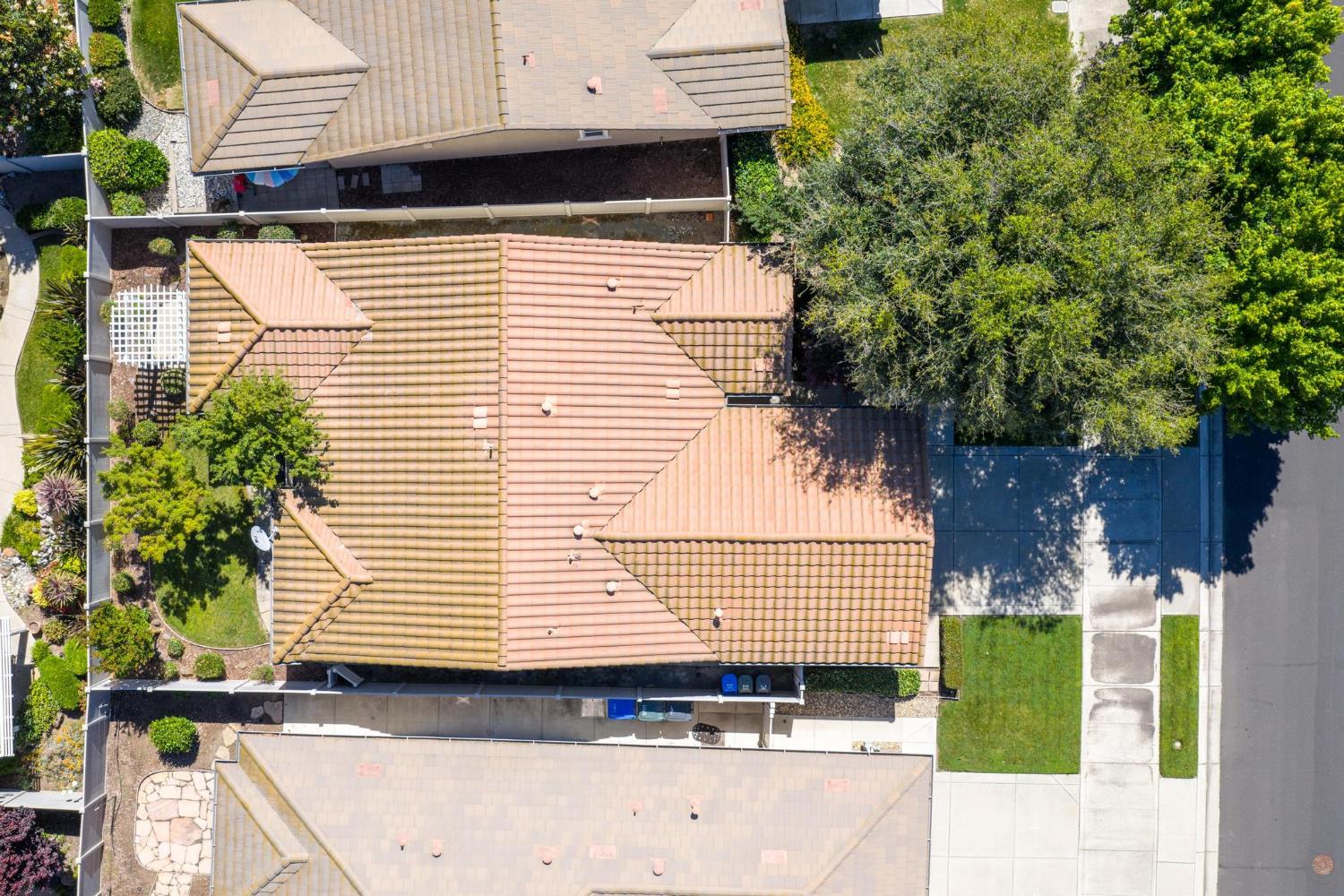 2314 Shadow Berry Dr, Manteca, CA 95336