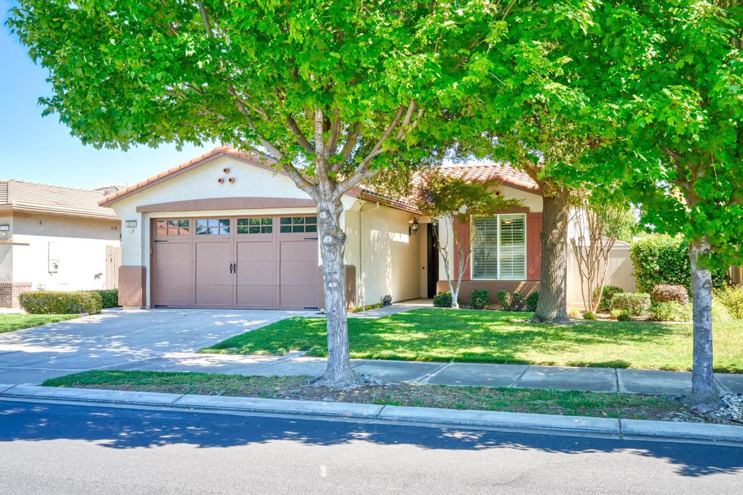 2314 Shadow Berry Dr, Manteca, CA 95336