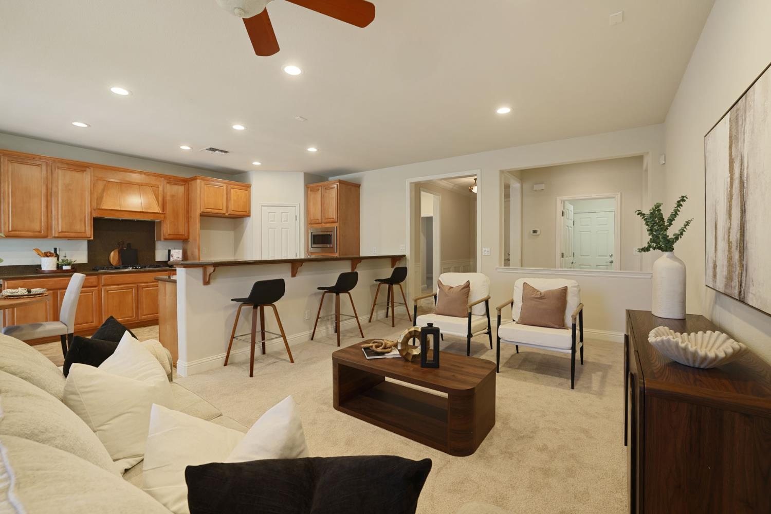 2314 Shadow Berry Dr, Manteca, CA 95336