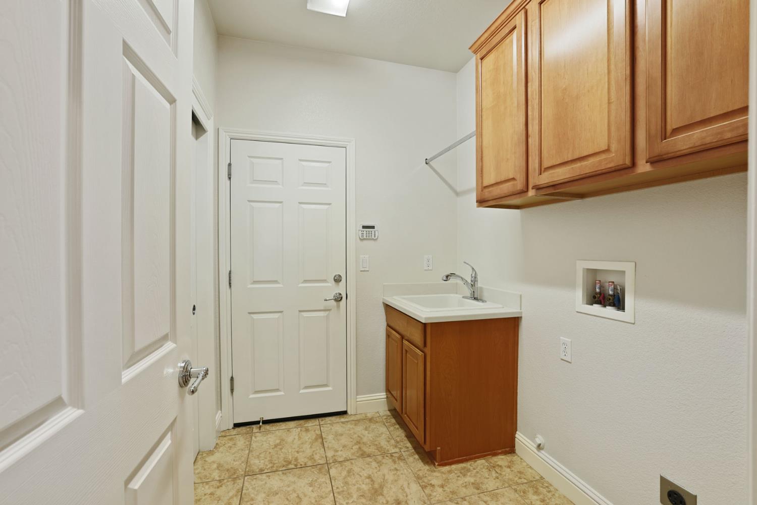 2314 Shadow Berry Dr, Manteca, CA 95336