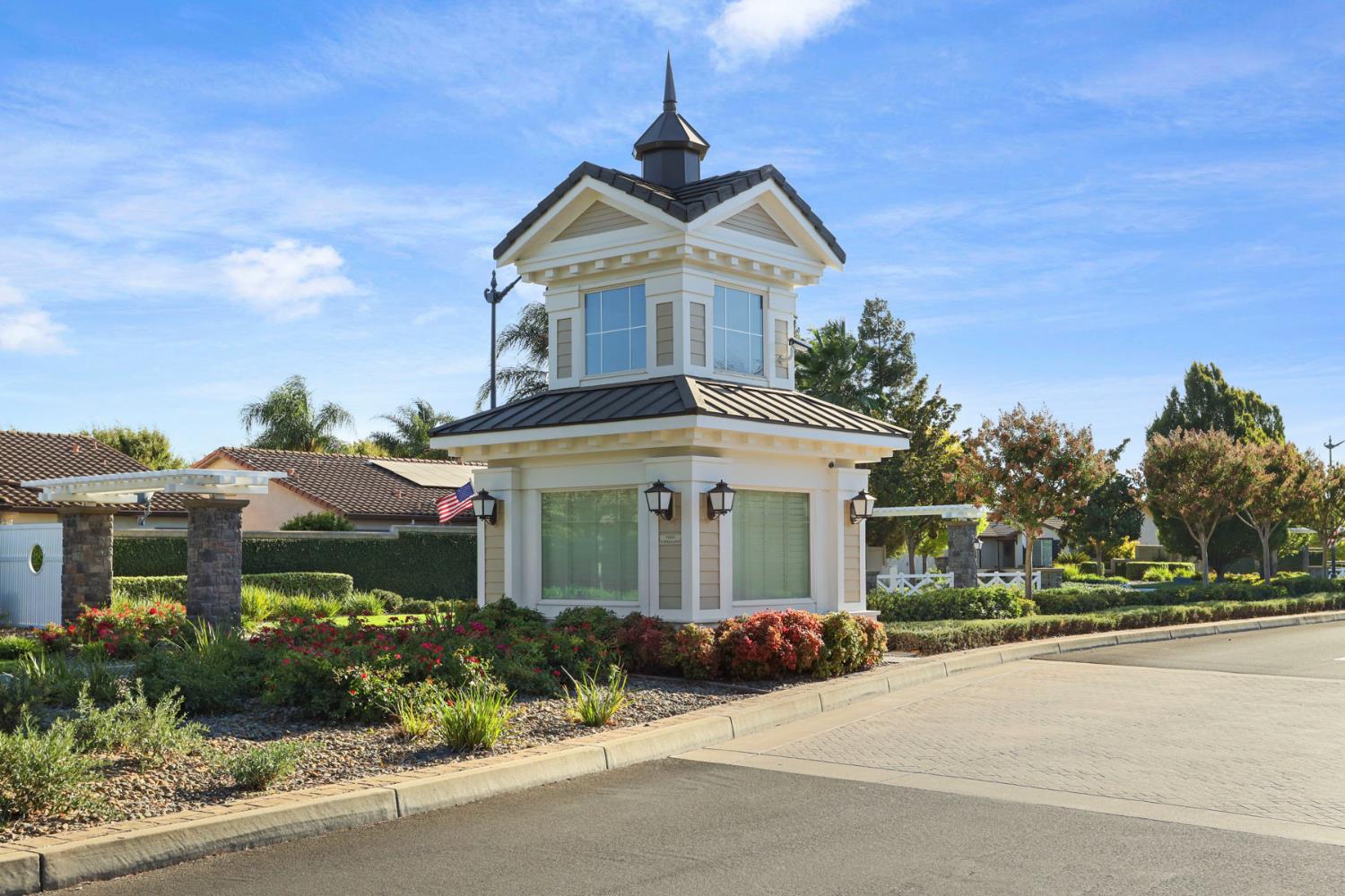 2314 Shadow Berry Dr, Manteca, CA 95336