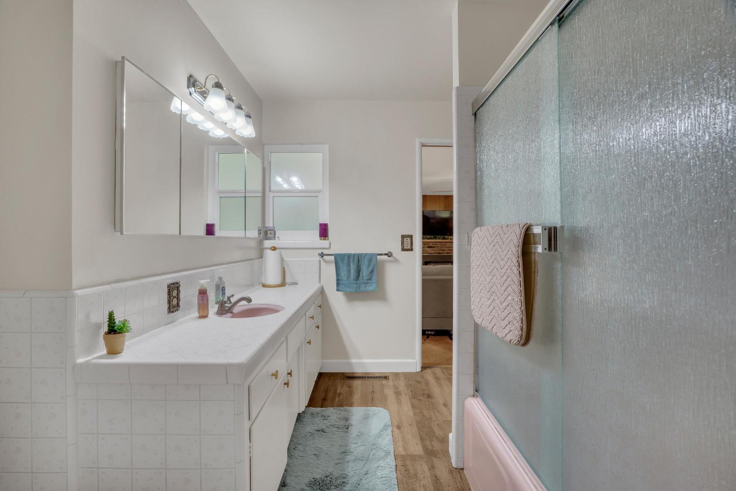 1125 Linn Ct, Turlock, CA 95380