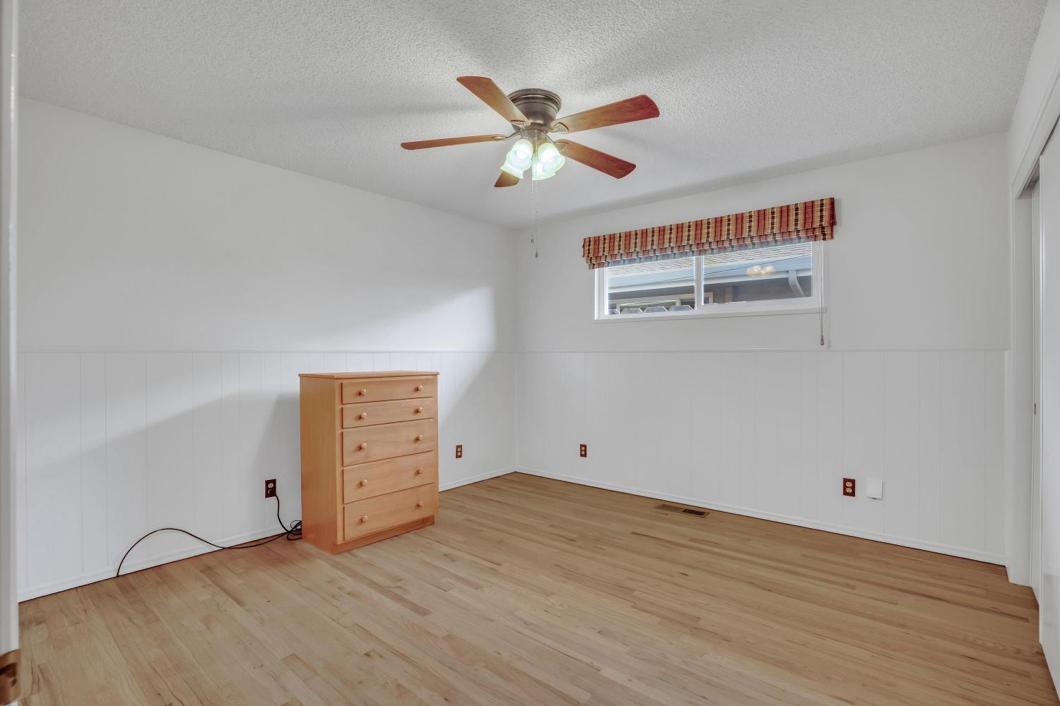 1125 Linn Ct, Turlock, CA 95380