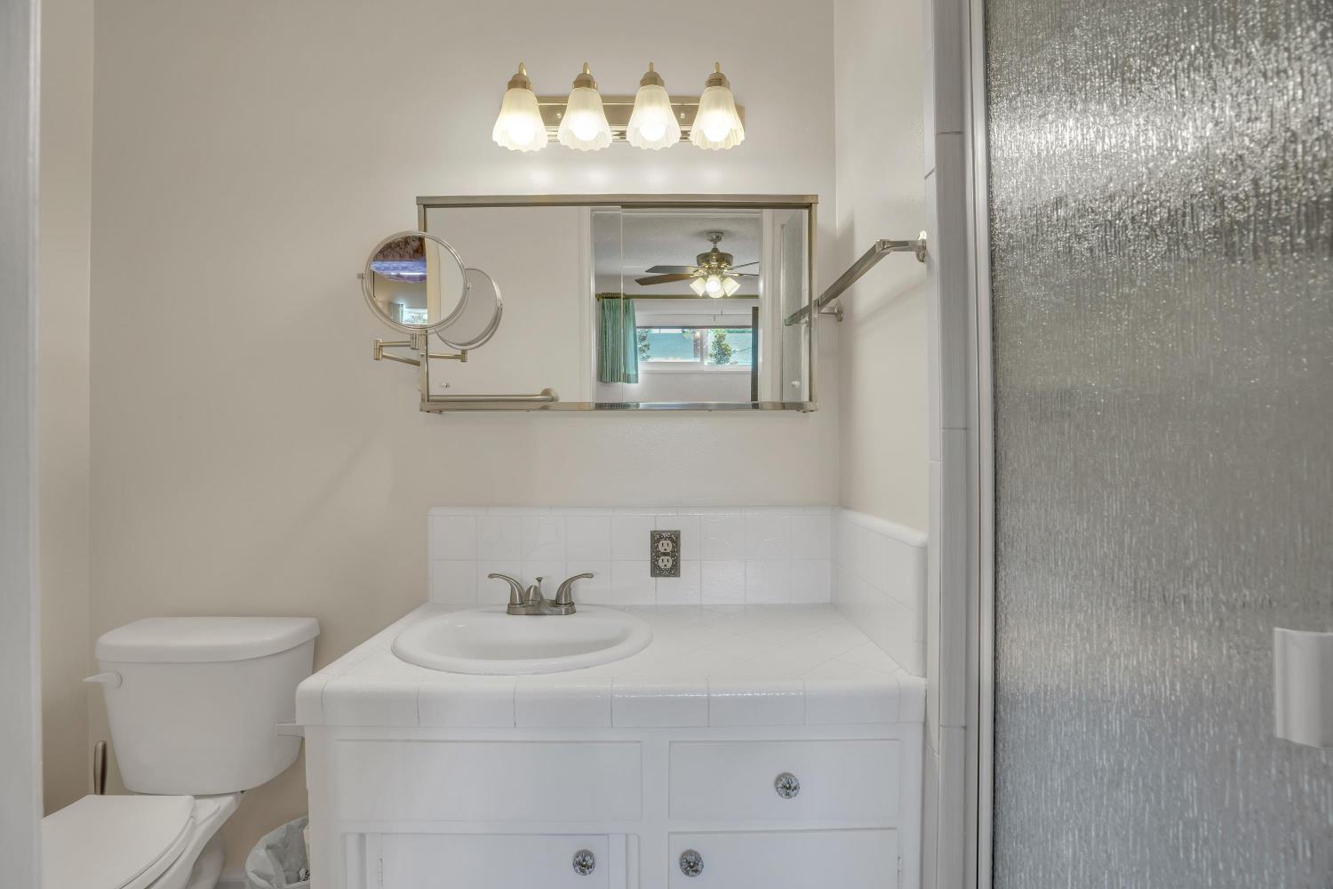 1125 Linn Ct, Turlock, CA 95380
