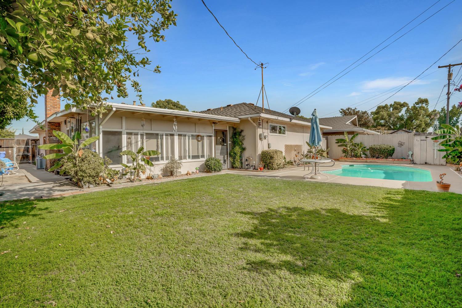 1125 Linn Ct, Turlock, CA 95380