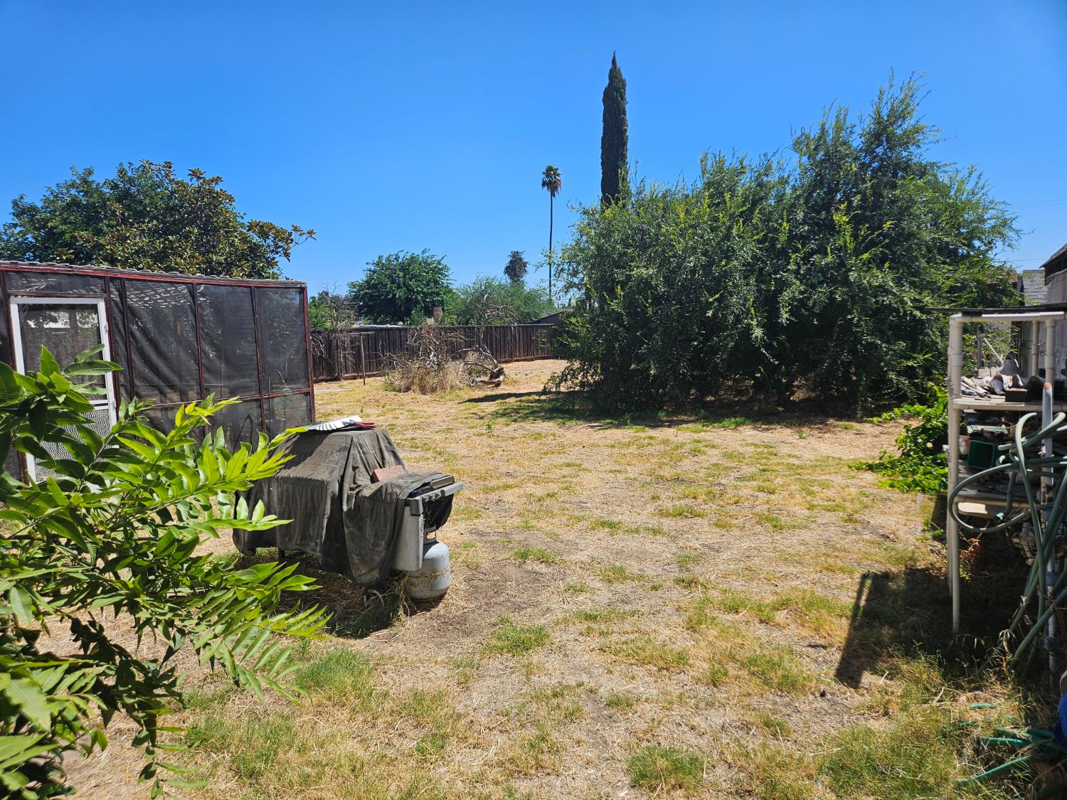 2222 5th St, Ceres, CA 95307