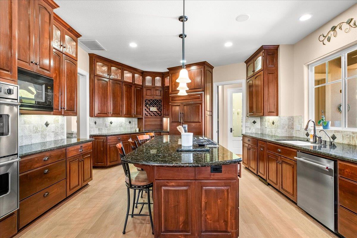 21992 21998 Mcbride Rd, Escalon, CA 95320