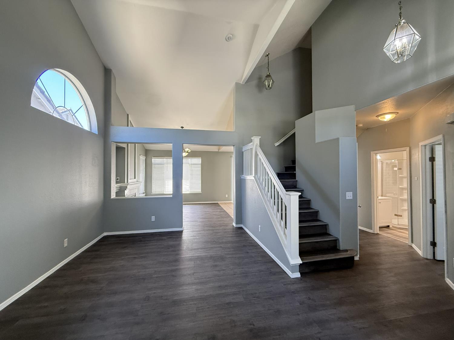 220 Cornerstone Way, Manteca, CA 95336