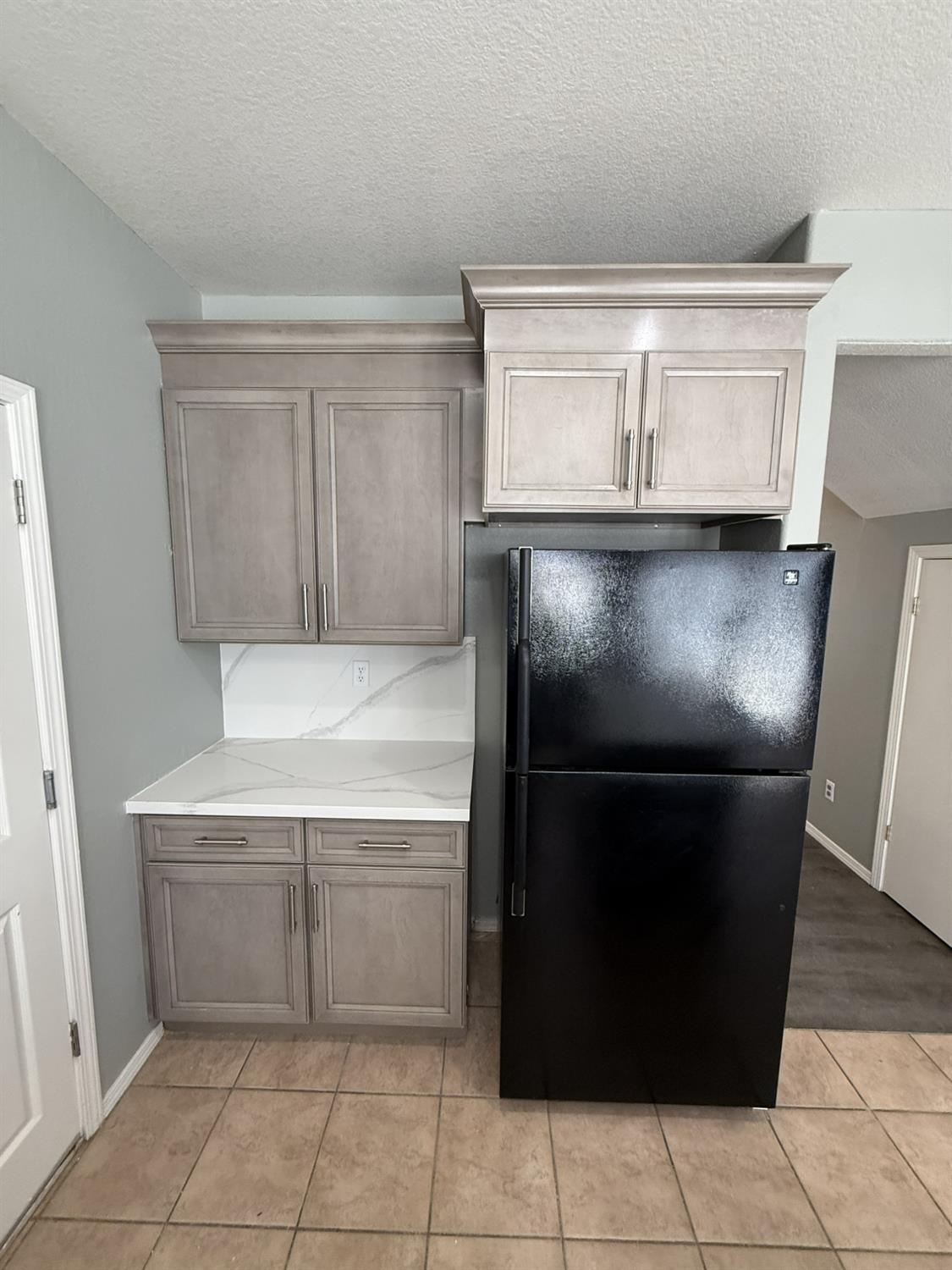 220 Cornerstone Way, Manteca, CA 95336