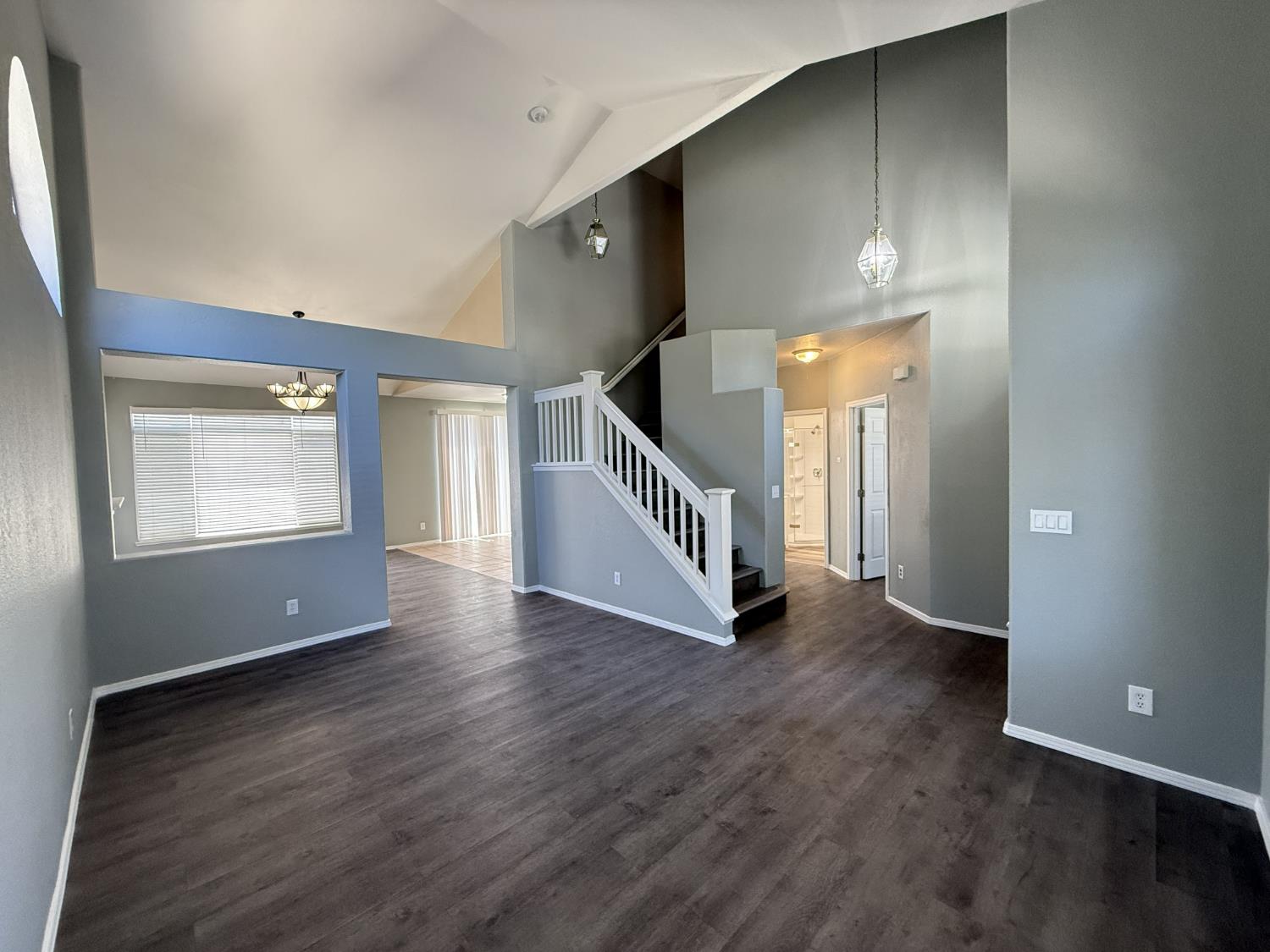 220 Cornerstone Way, Manteca, CA 95336