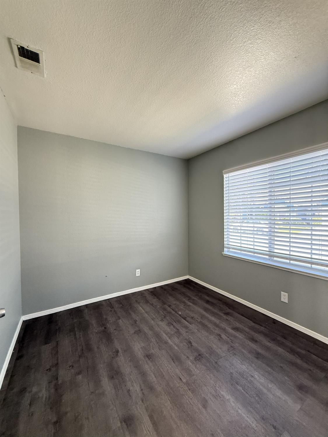 220 Cornerstone Way, Manteca, CA 95336