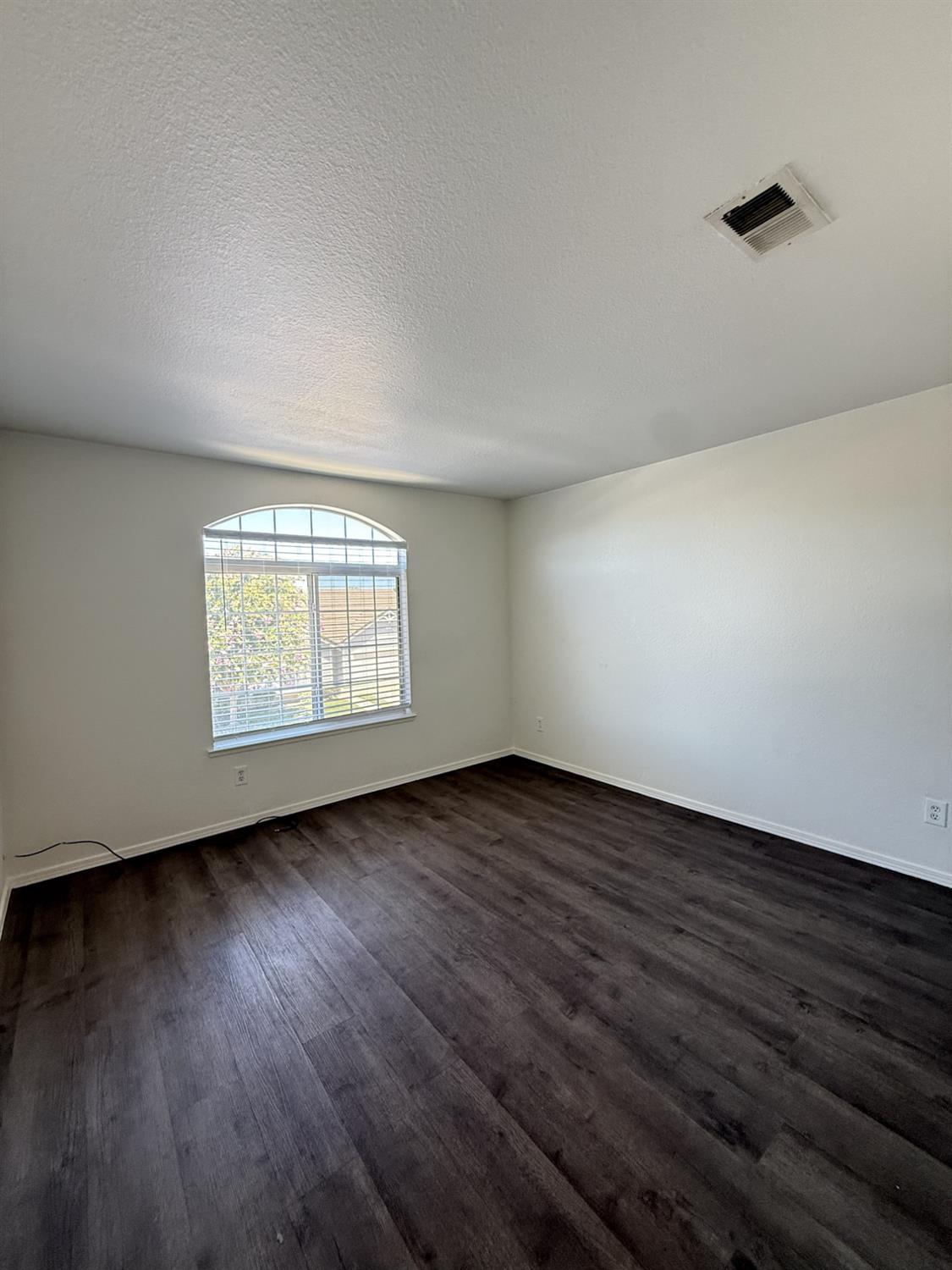 220 Cornerstone Way, Manteca, CA 95336