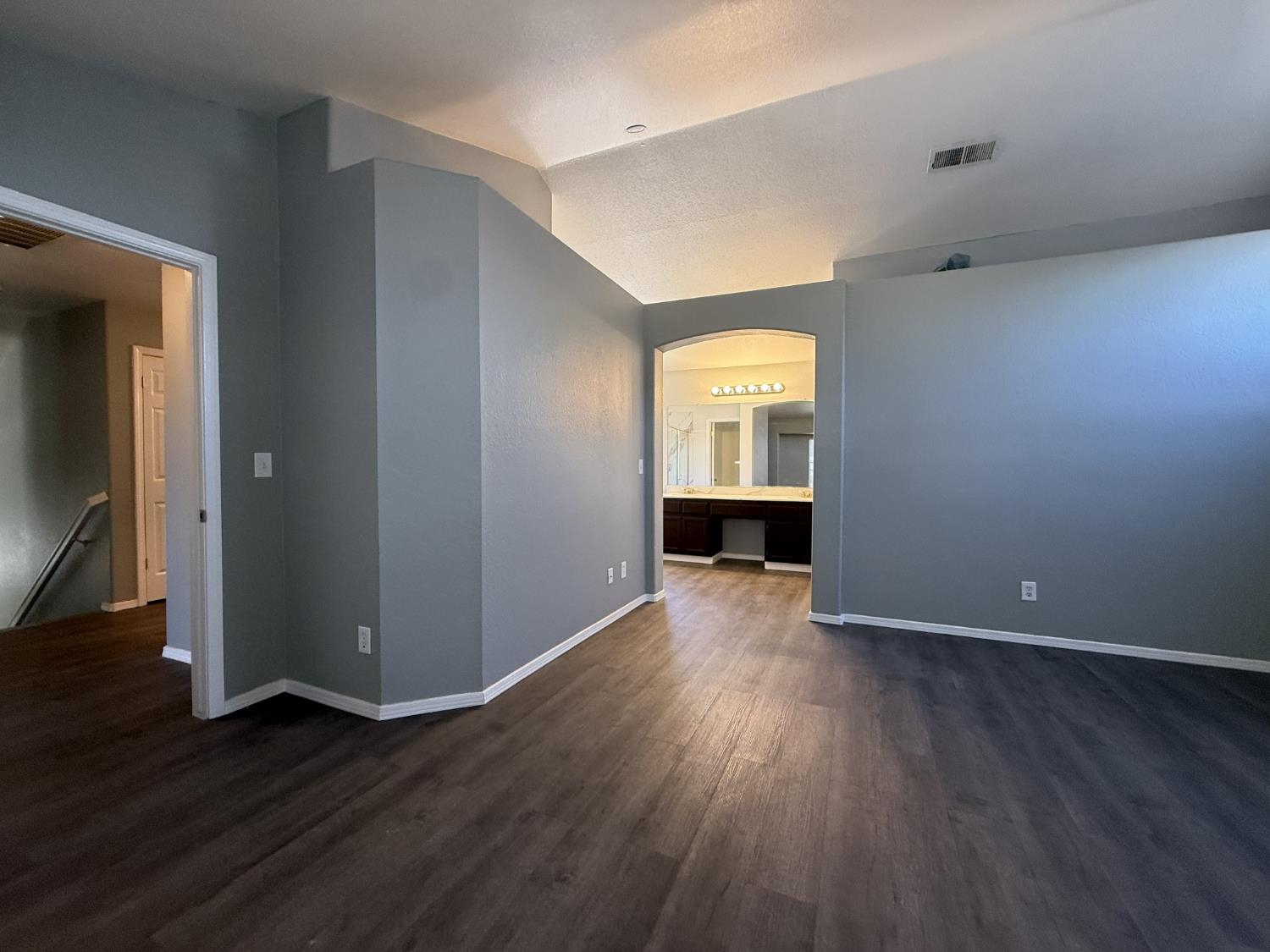 220 Cornerstone Way, Manteca, CA 95336