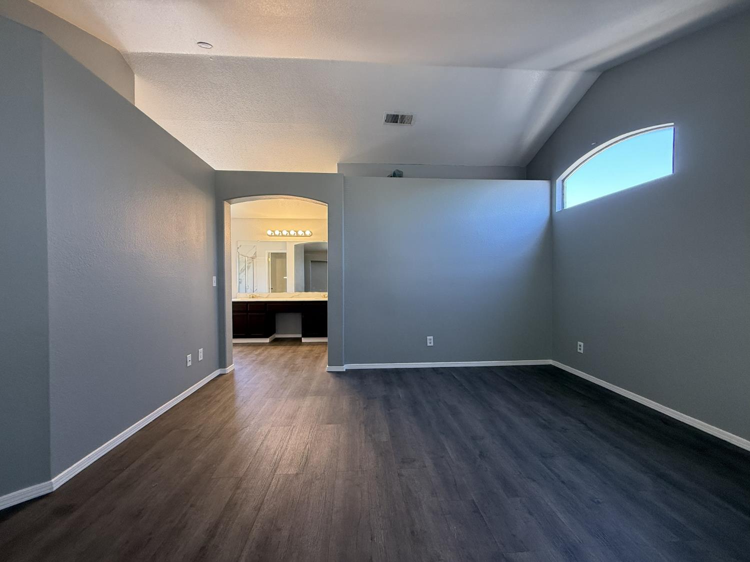 220 Cornerstone Way, Manteca, CA 95336