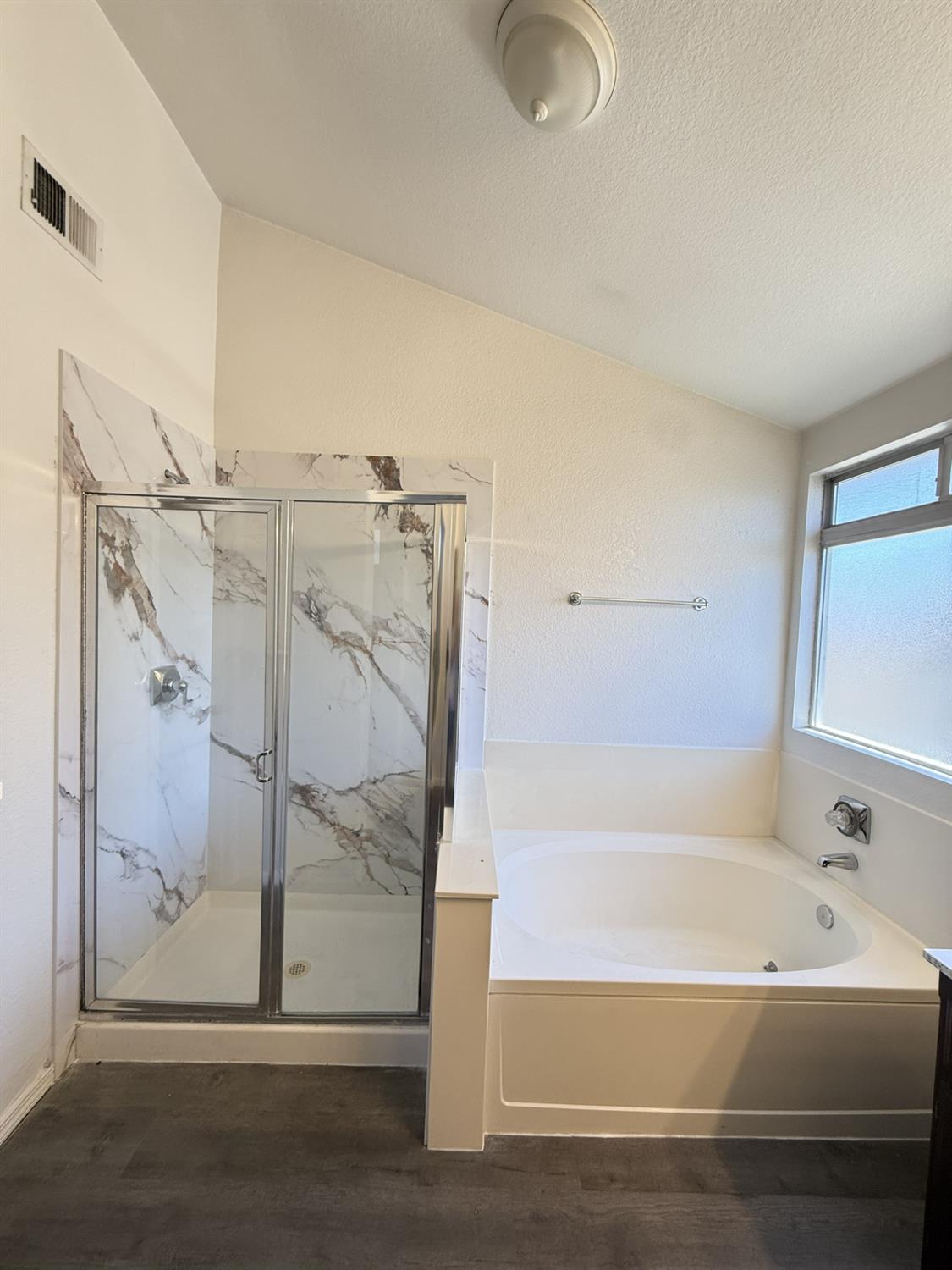220 Cornerstone Way, Manteca, CA 95336