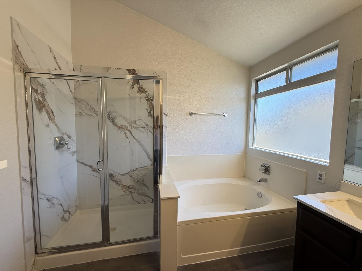220 Cornerstone Way, Manteca, CA 95336