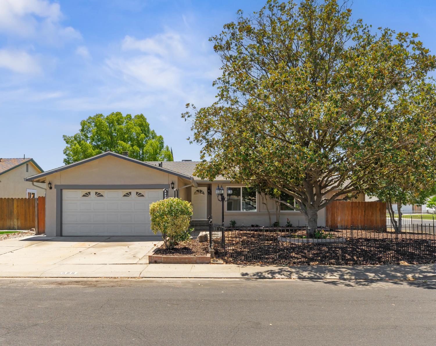 588 San Gabriel Ct, Manteca, CA 95336