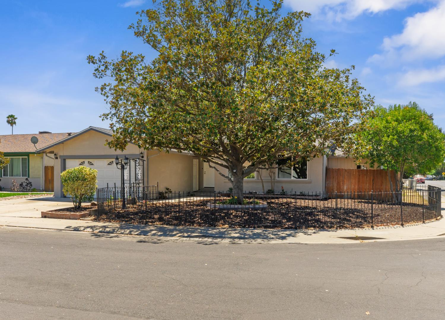 588 San Gabriel Ct, Manteca, CA 95336