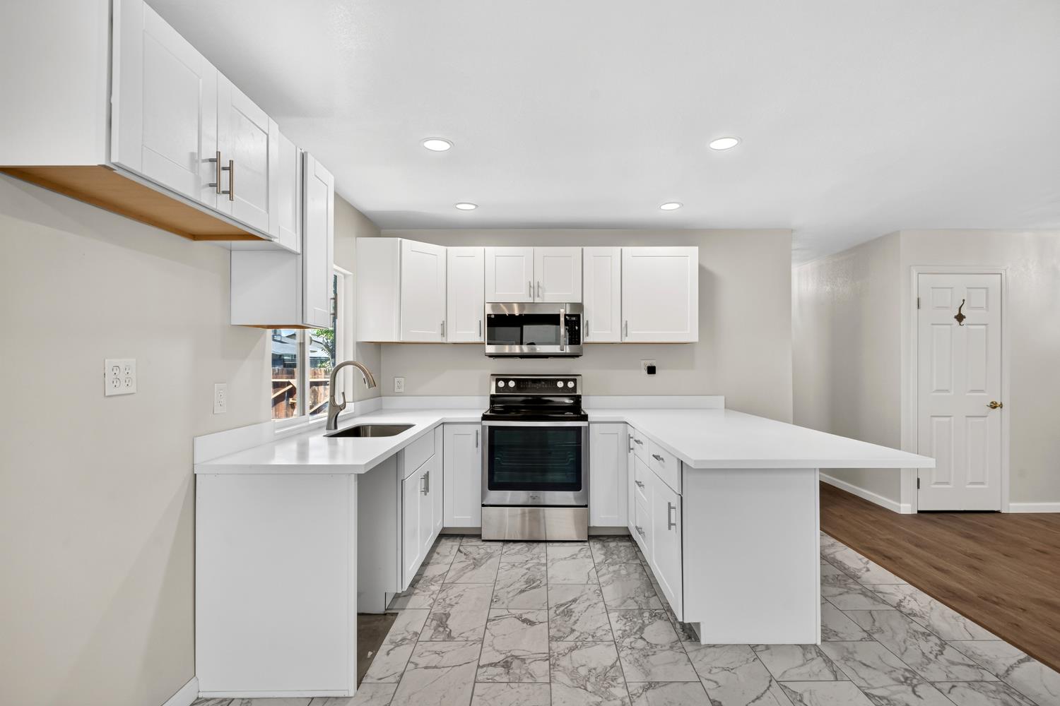 588 San Gabriel Ct, Manteca, CA 95336