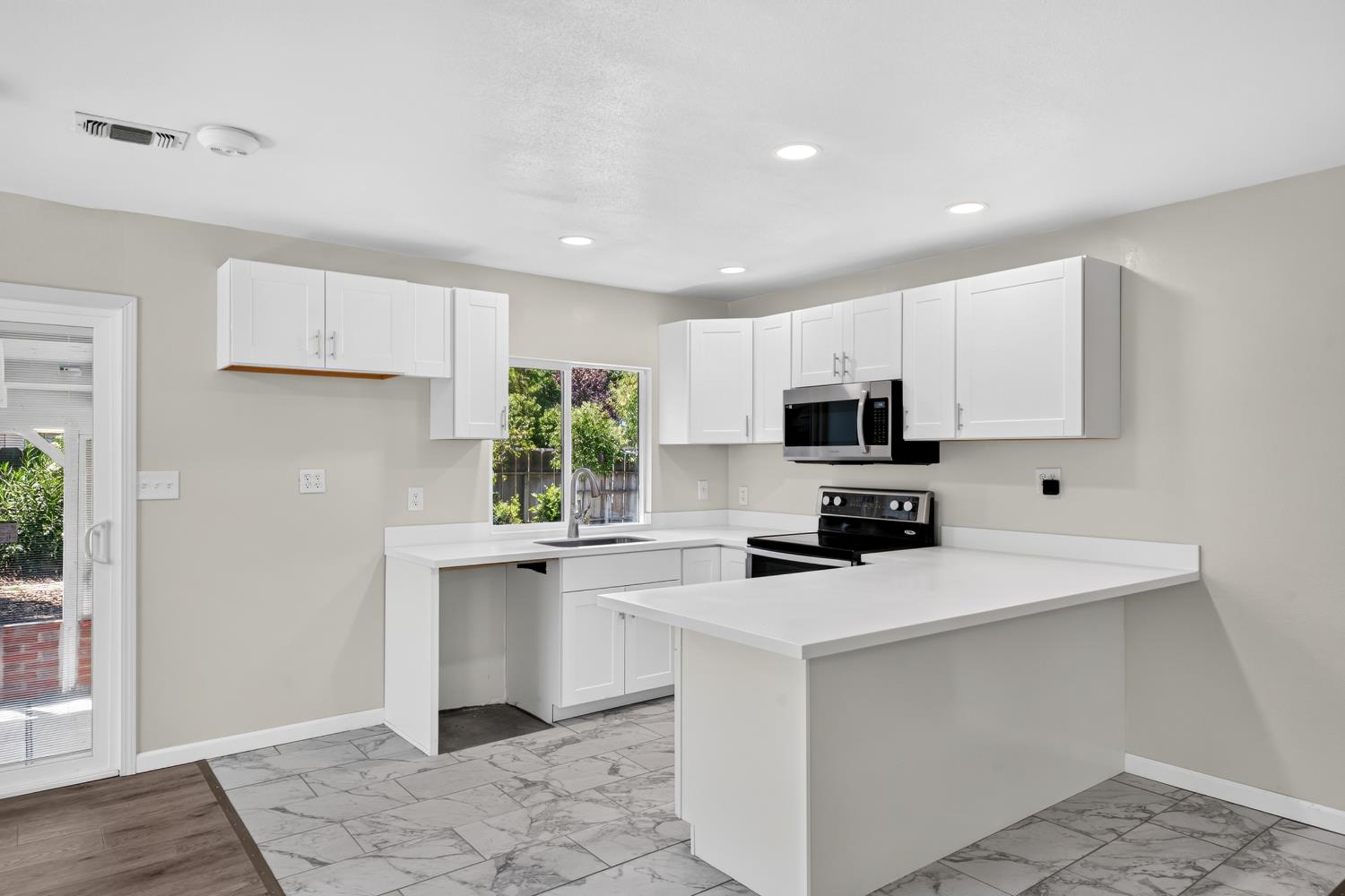 588 San Gabriel Ct, Manteca, CA 95336