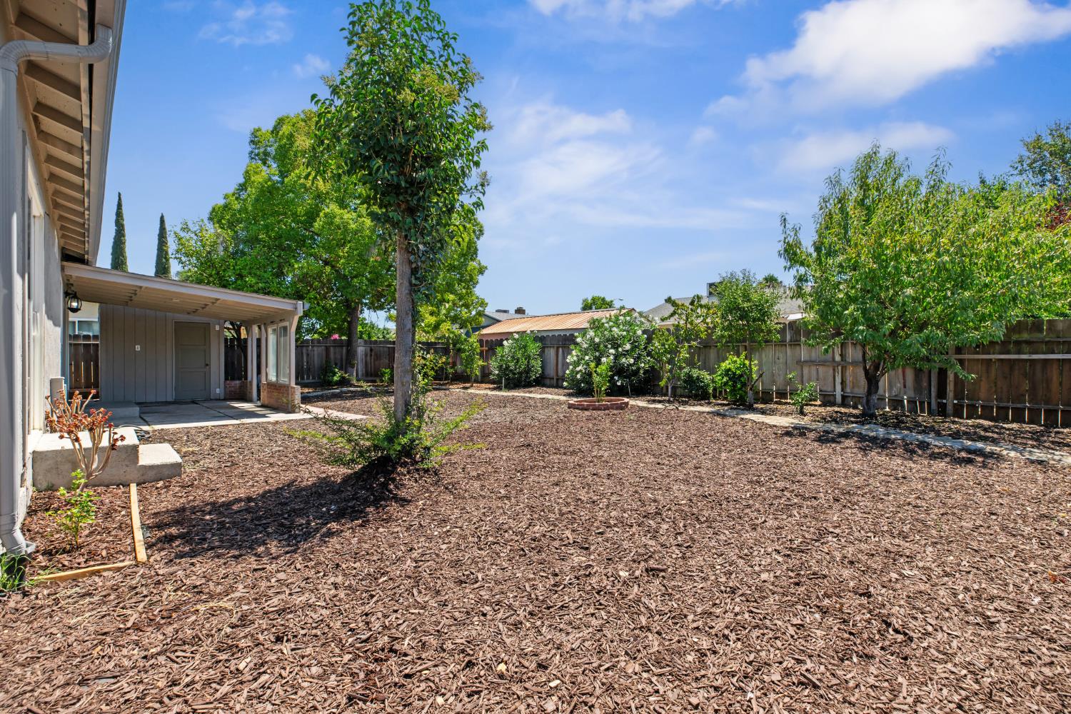 588 San Gabriel Ct, Manteca, CA 95336
