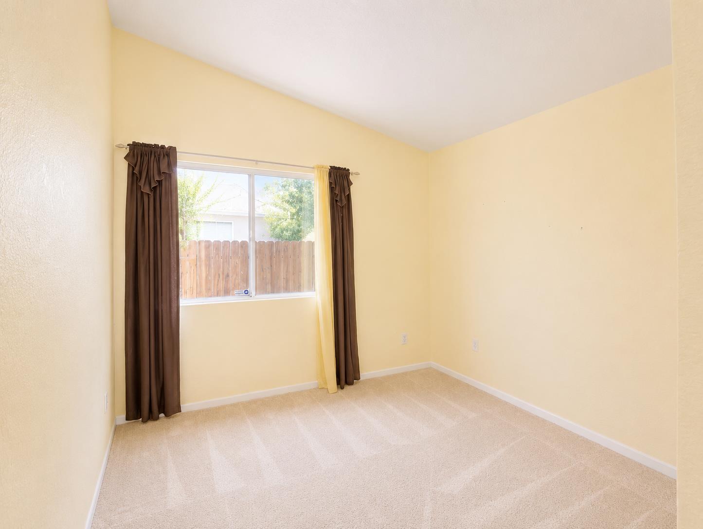 1132 Duck Blind Cir, Newman, CA 95360