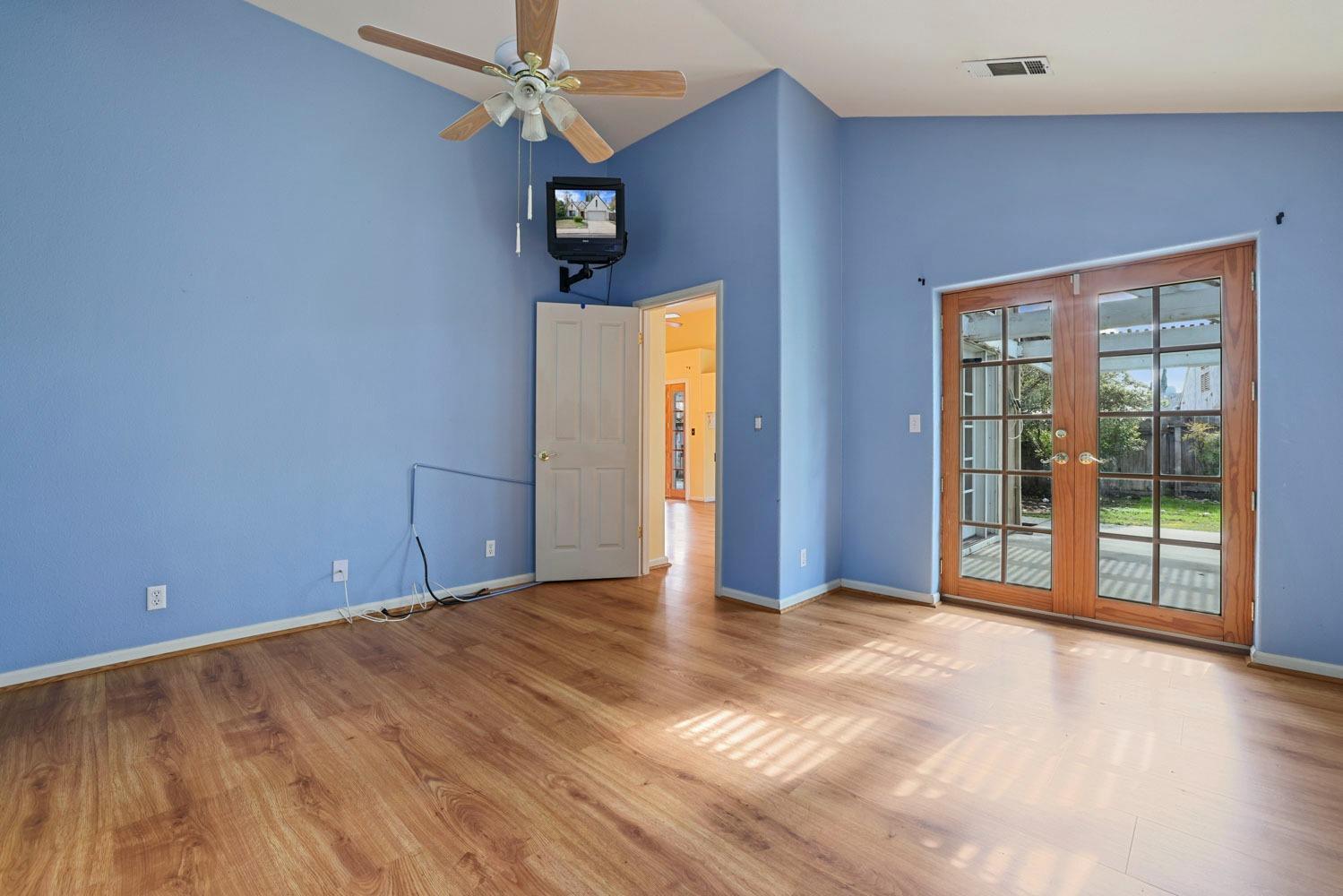 1155 Sonora Ave, Manteca, CA 95337