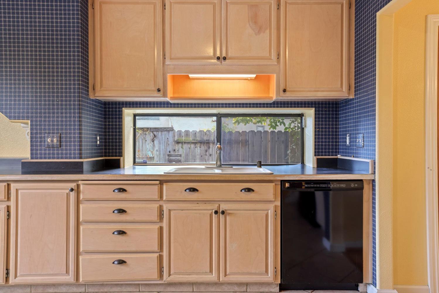 1155 Sonora Ave, Manteca, CA 95337