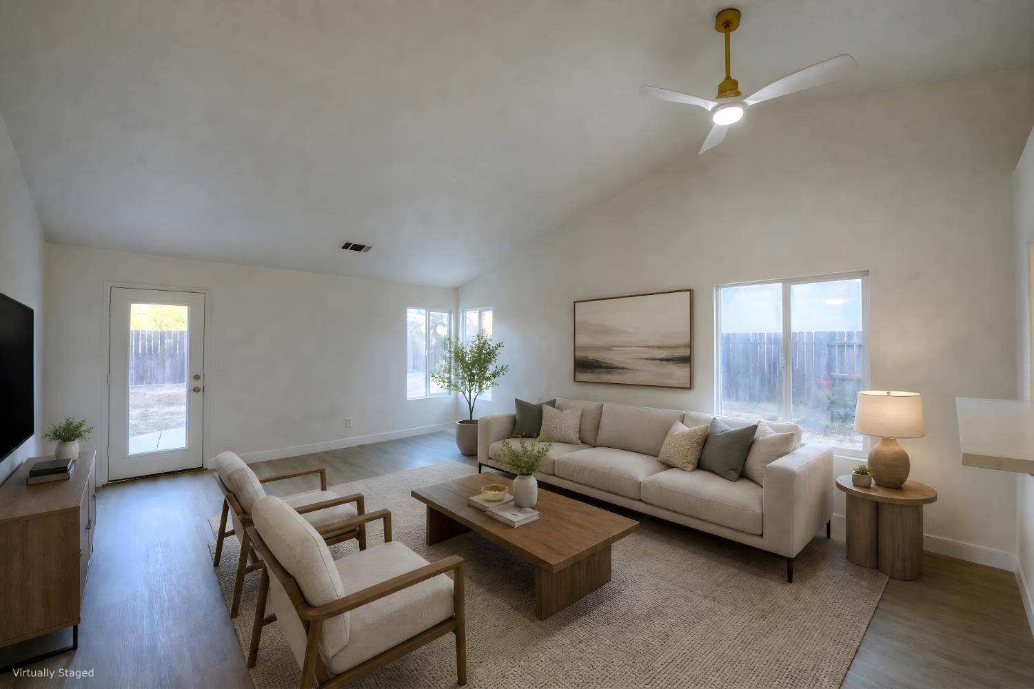 2242 Grand Canyon Way, Newman, CA 95360