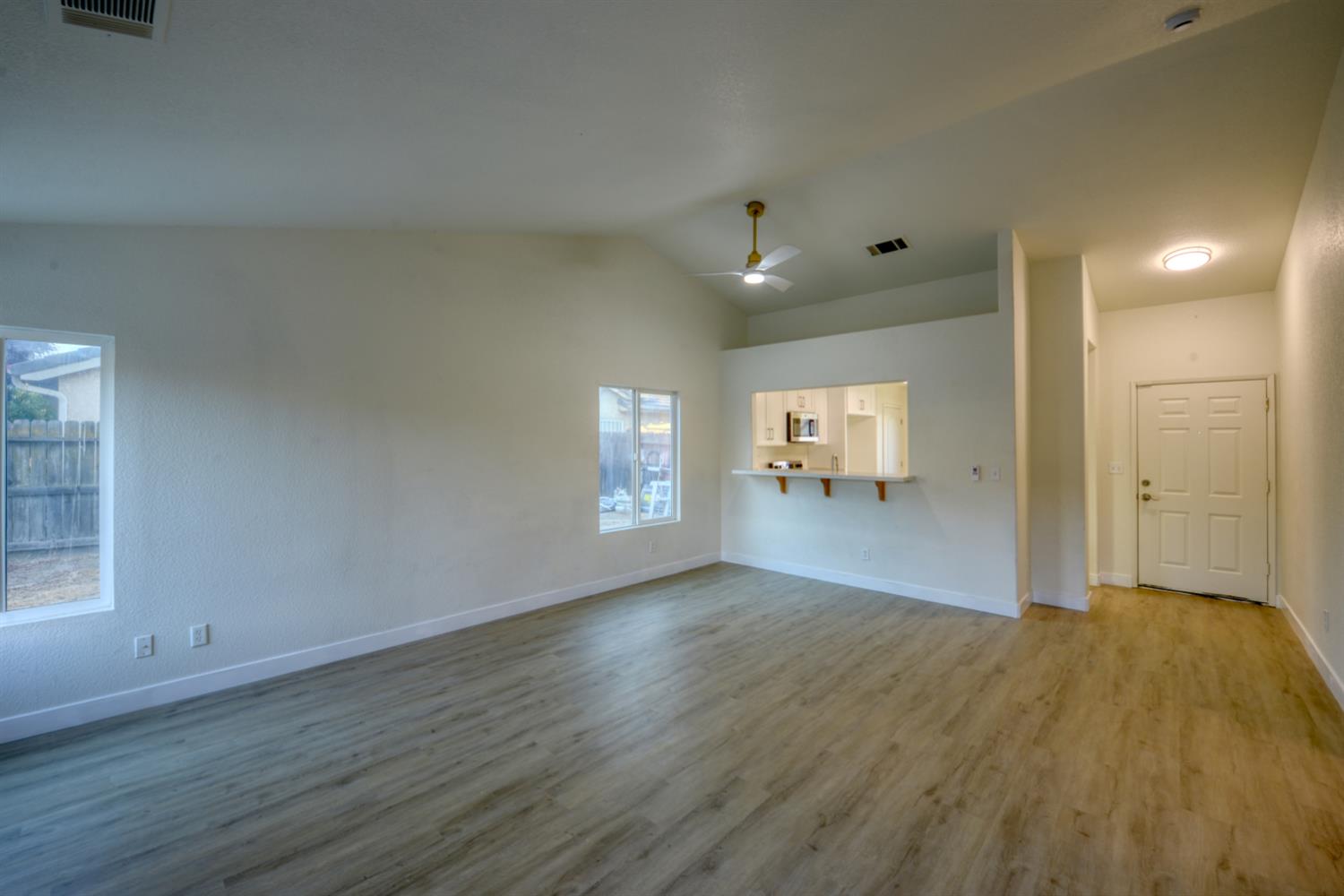 2242 Grand Canyon Way, Newman, CA 95360