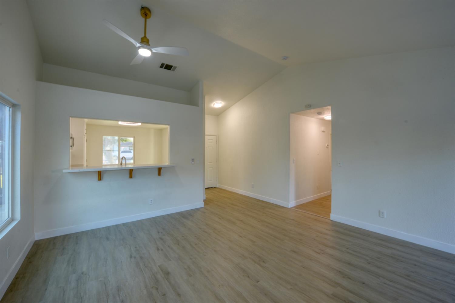 2242 Grand Canyon Way, Newman, CA 95360