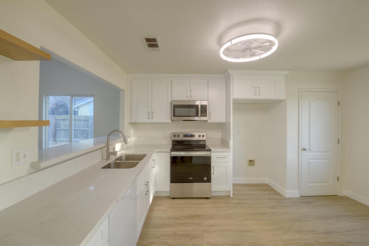 2242 Grand Canyon Way, Newman, CA 95360