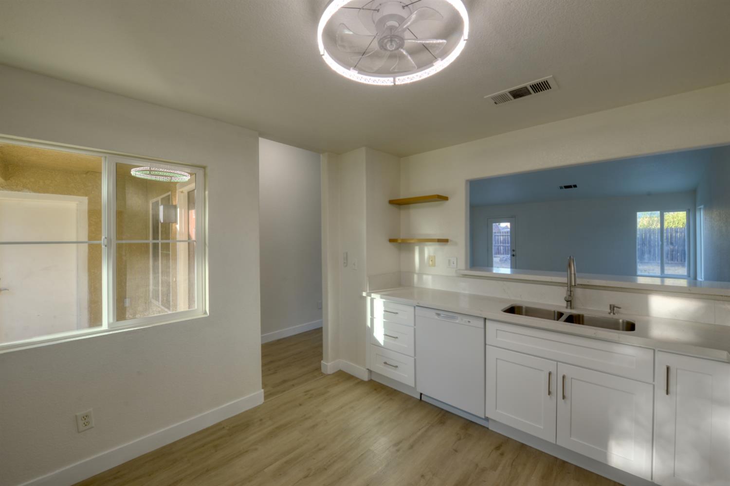 2242 Grand Canyon Way, Newman, CA 95360