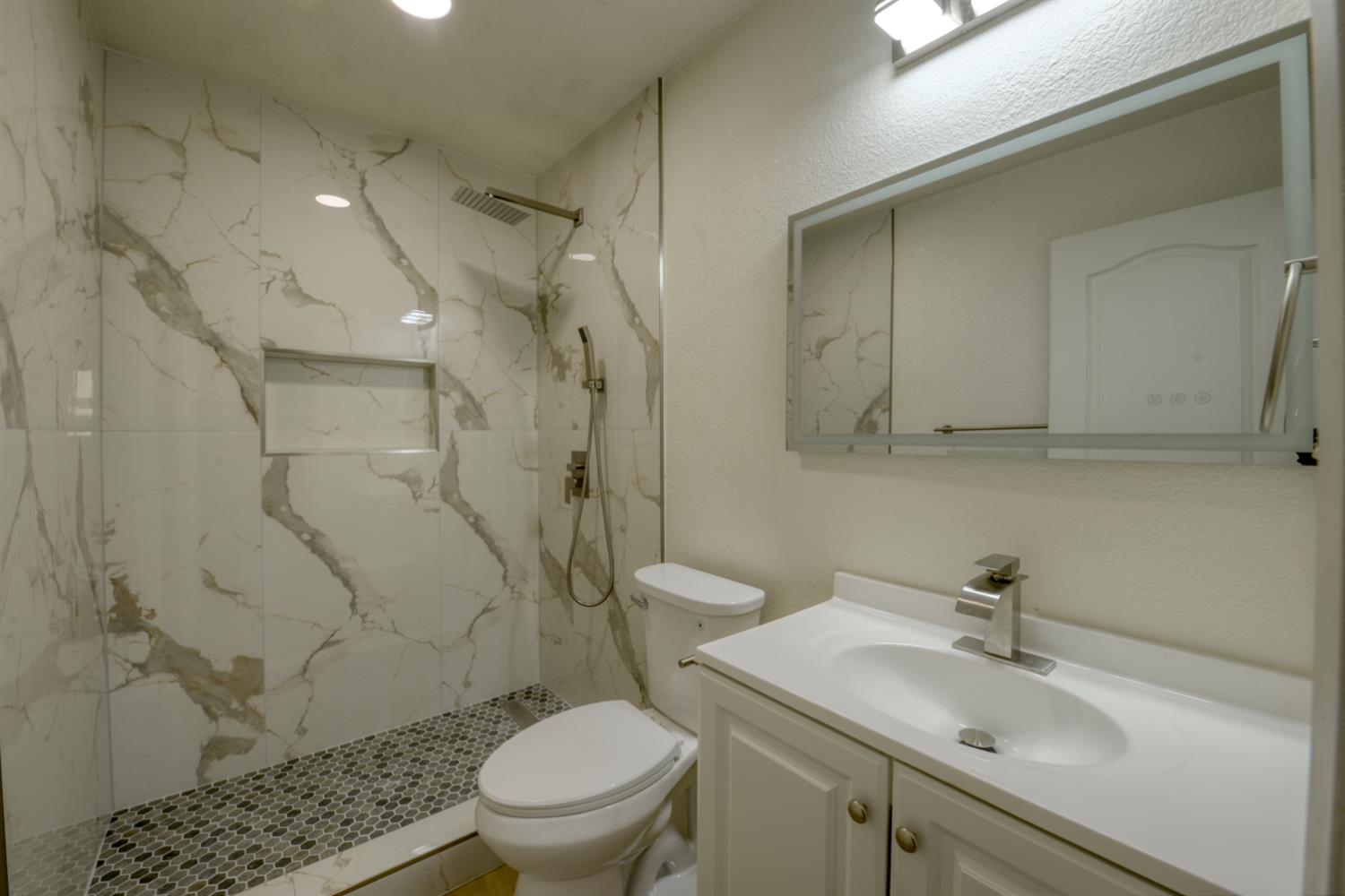 2242 Grand Canyon Way, Newman, CA 95360