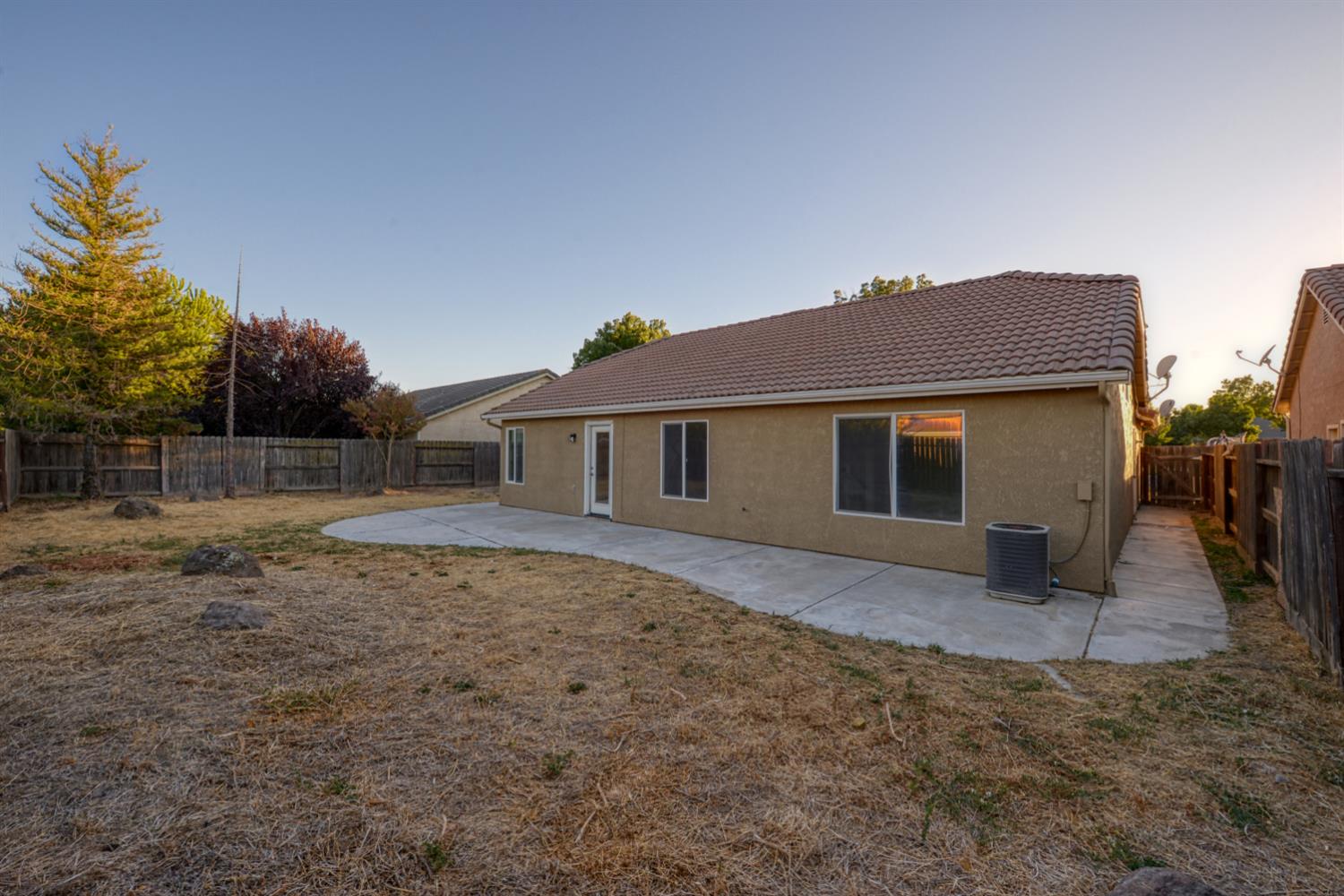2242 Grand Canyon Way, Newman, CA 95360