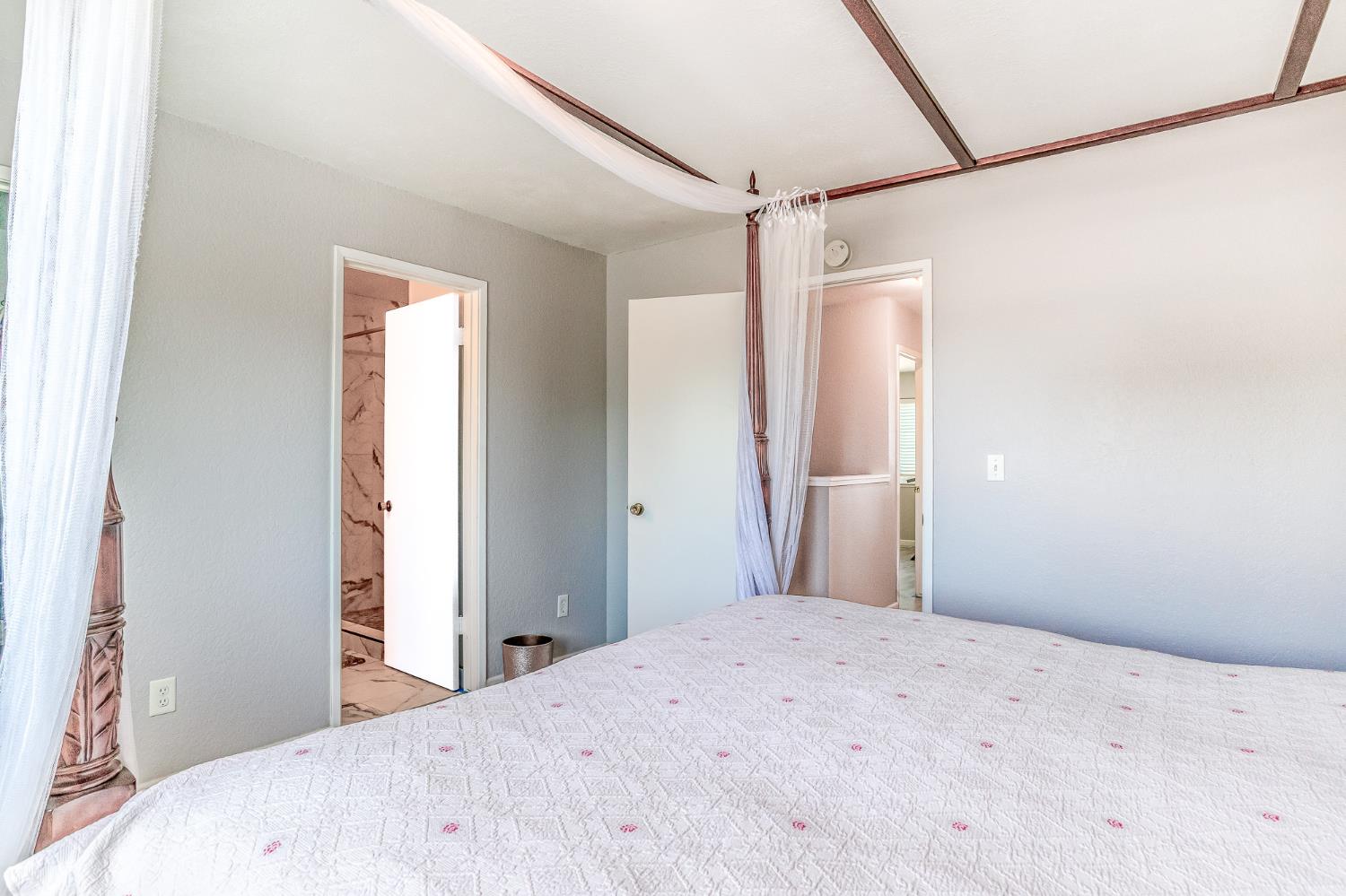 836 Winery Way, Modesto, CA 95356