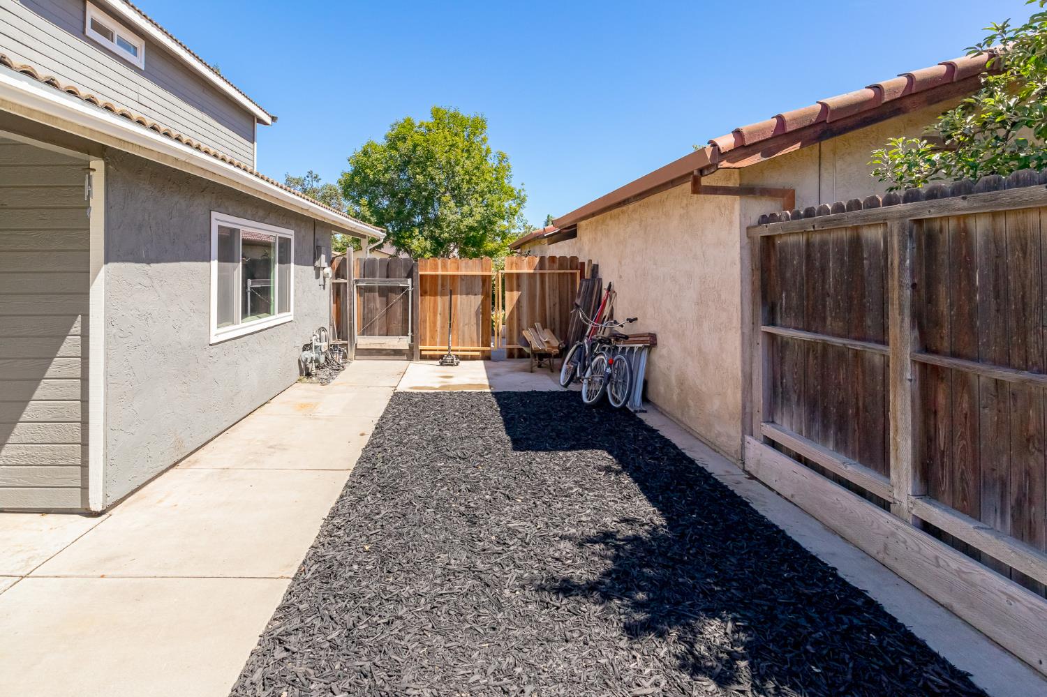 836 Winery Way, Modesto, CA 95356