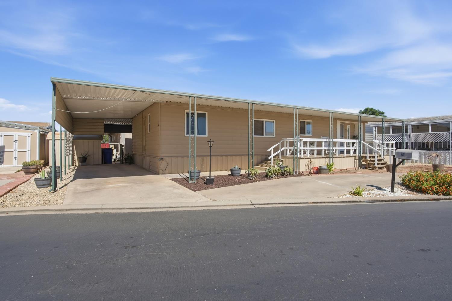 2240 Golden Oak Lane #94, Merced, CA 95341