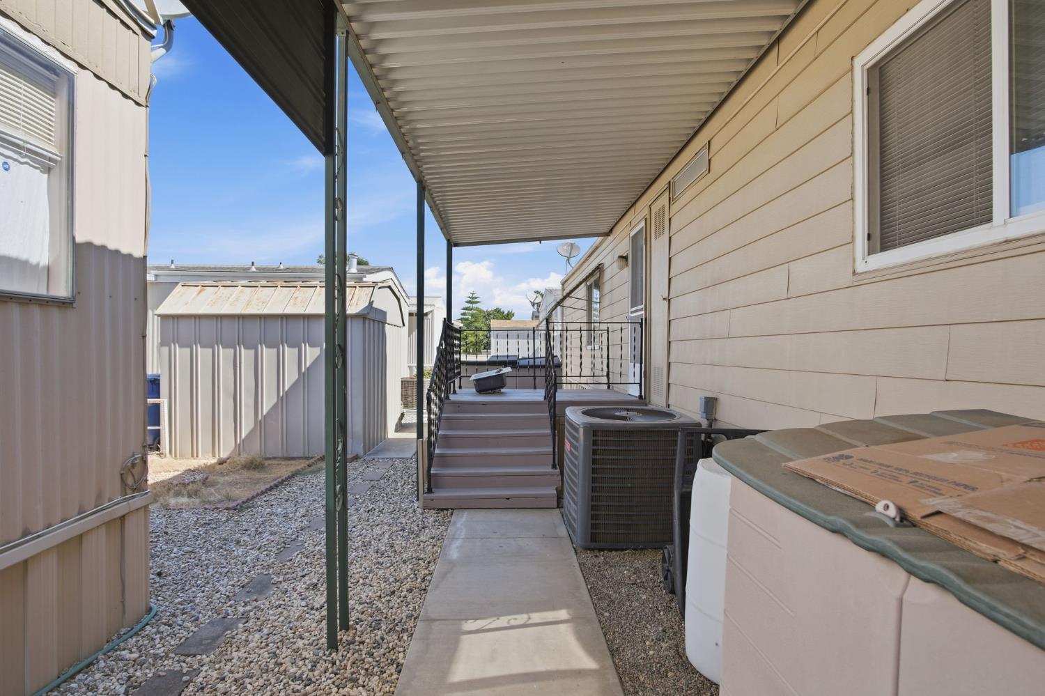 2240 Golden Oak Lane #94, Merced, CA 95341
