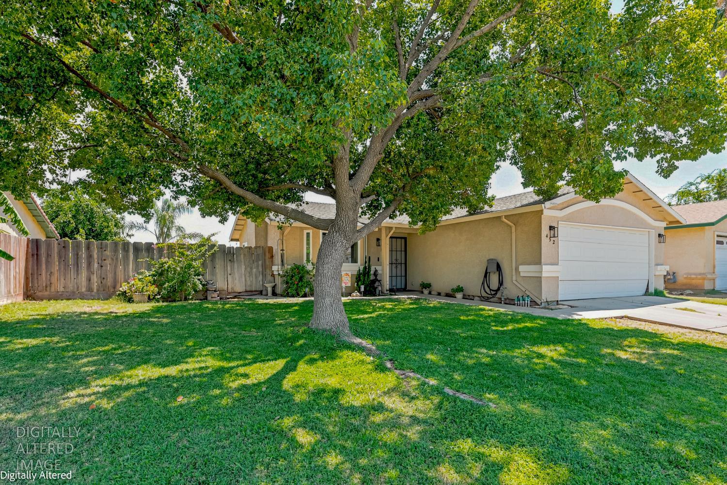 452 Las Brisas Ct, Merced, CA 95341