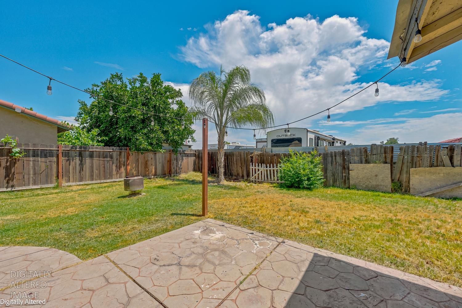 452 Las Brisas Ct, Merced, CA 95341