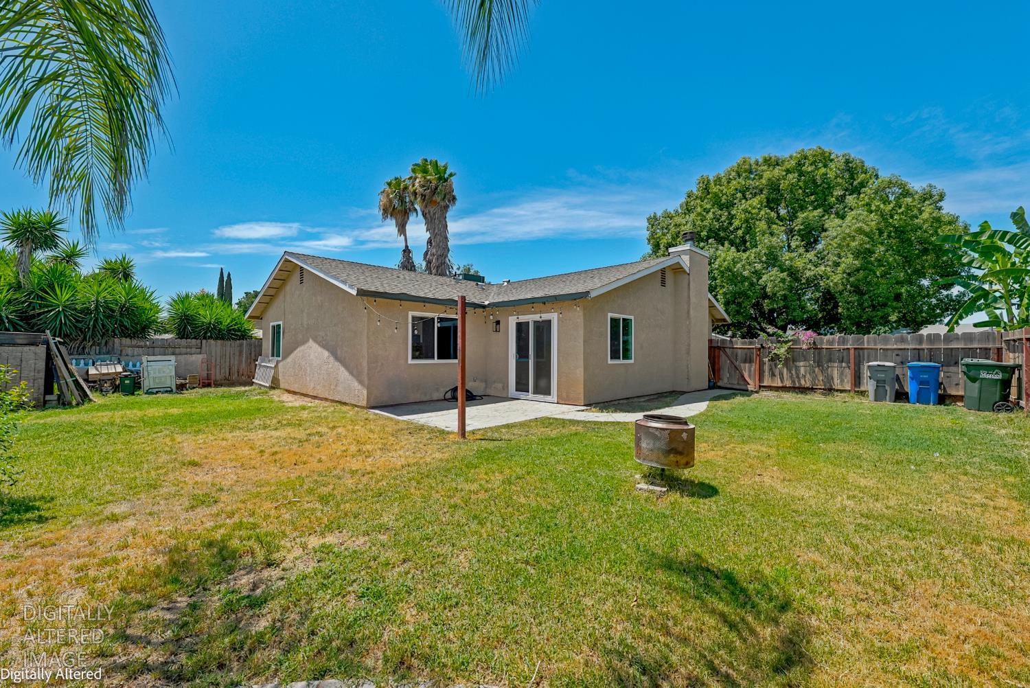 452 Las Brisas Ct, Merced, CA 95341