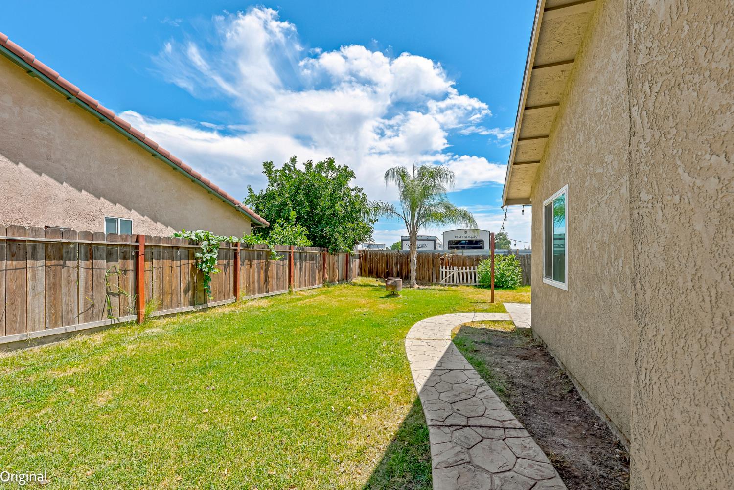 452 Las Brisas Ct, Merced, CA 95341