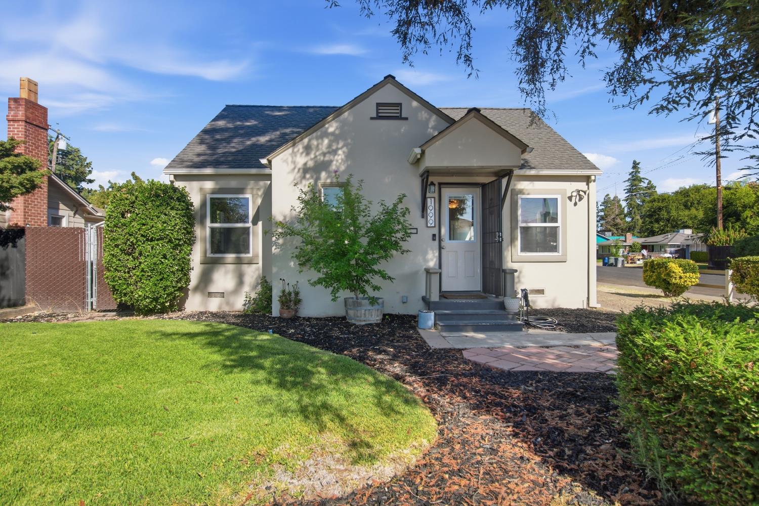 1999 Highland Dr, Merced, CA 95340