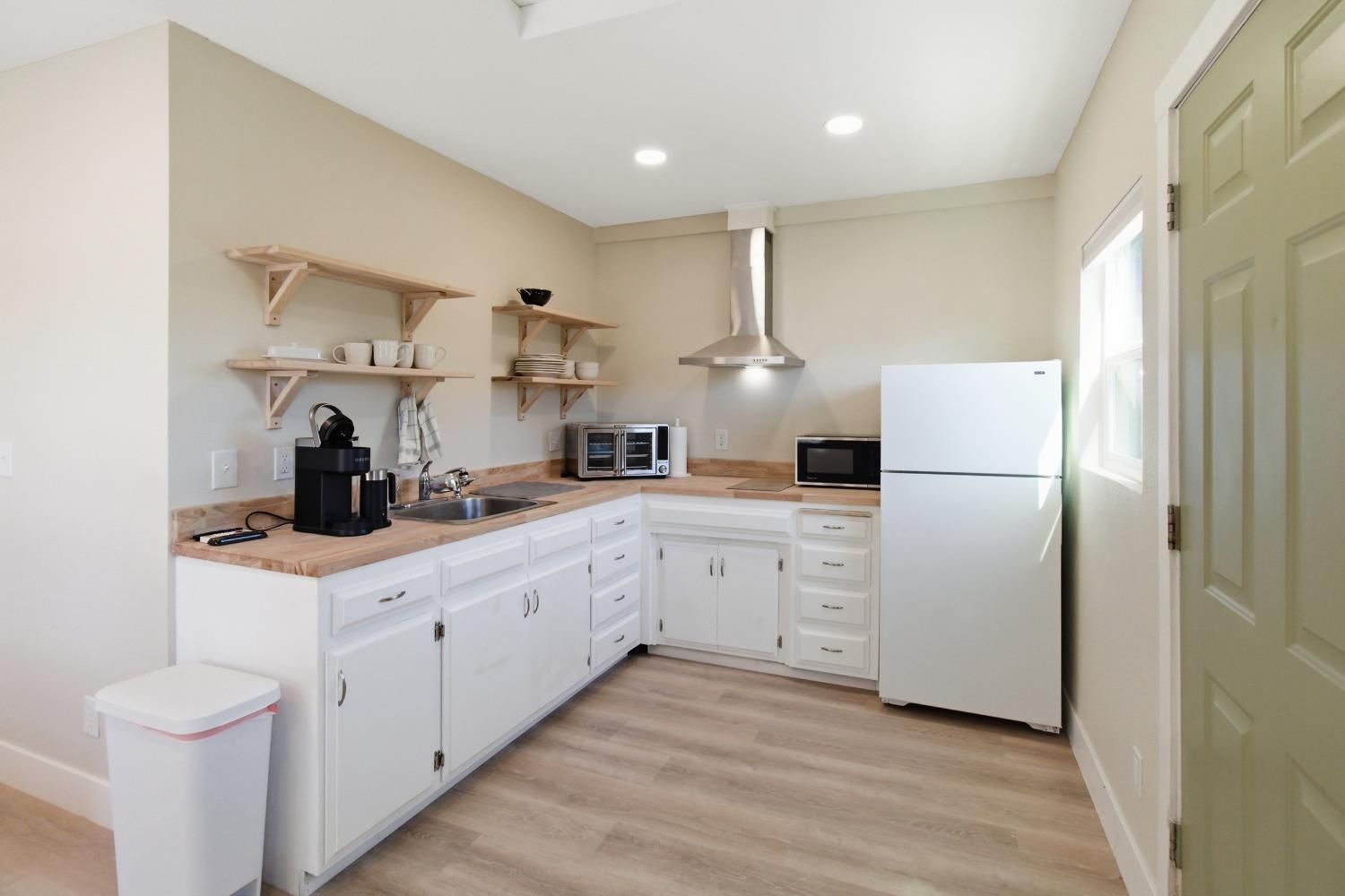 1999 Highland Dr, Merced, CA 95340
