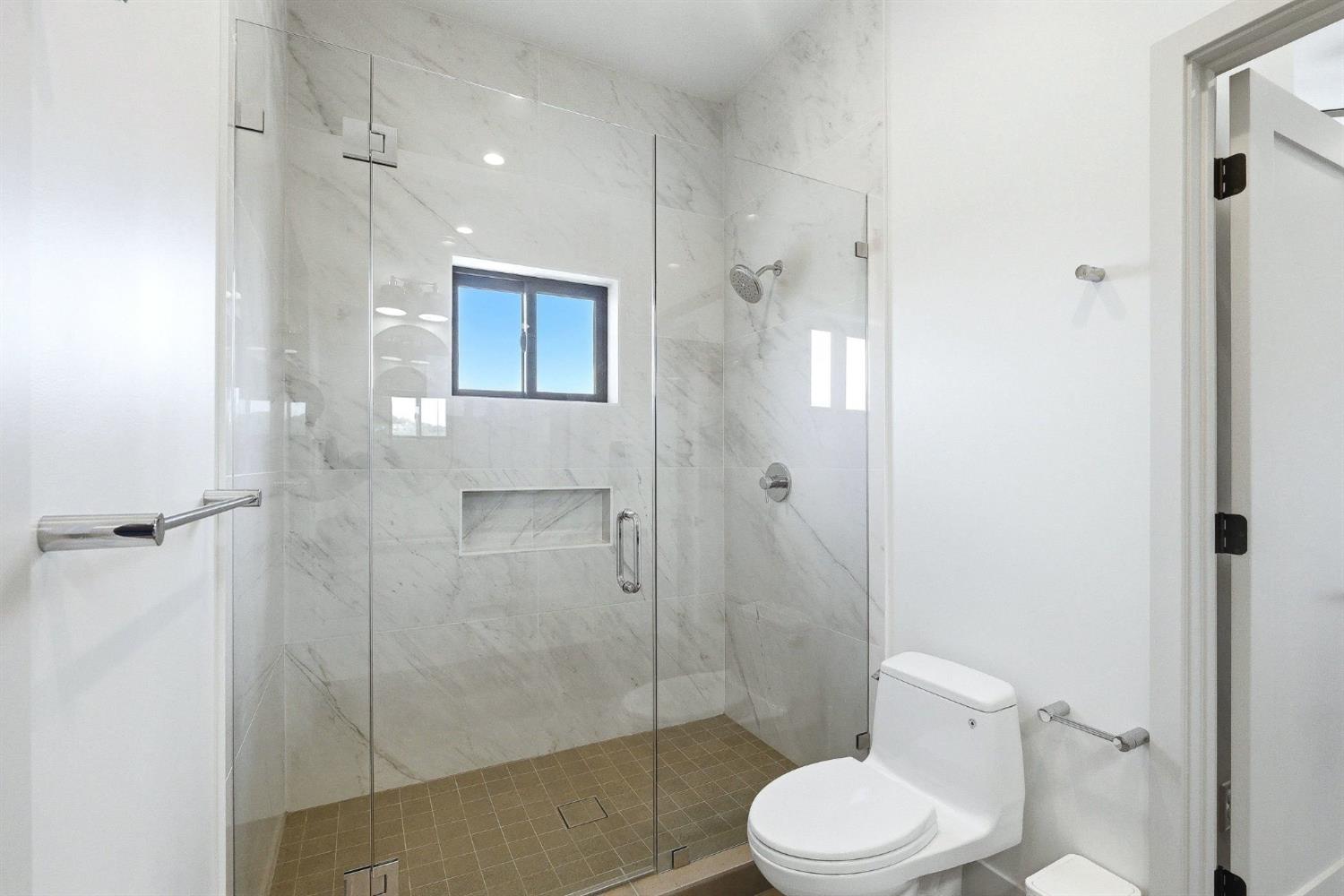 2033 Quiver St, Copperopolis, CA 95228
