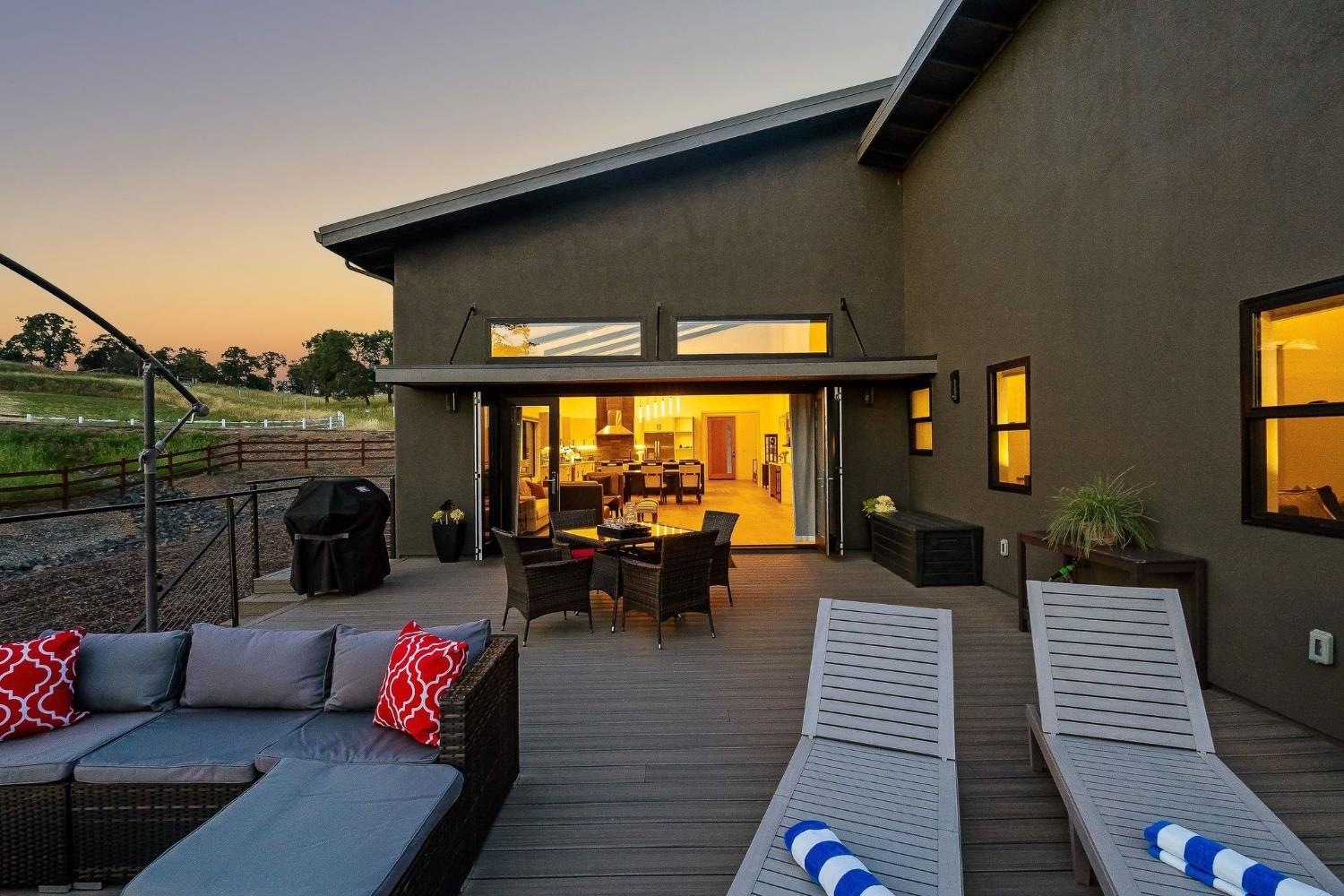 2033 Quiver St, Copperopolis, CA 95228