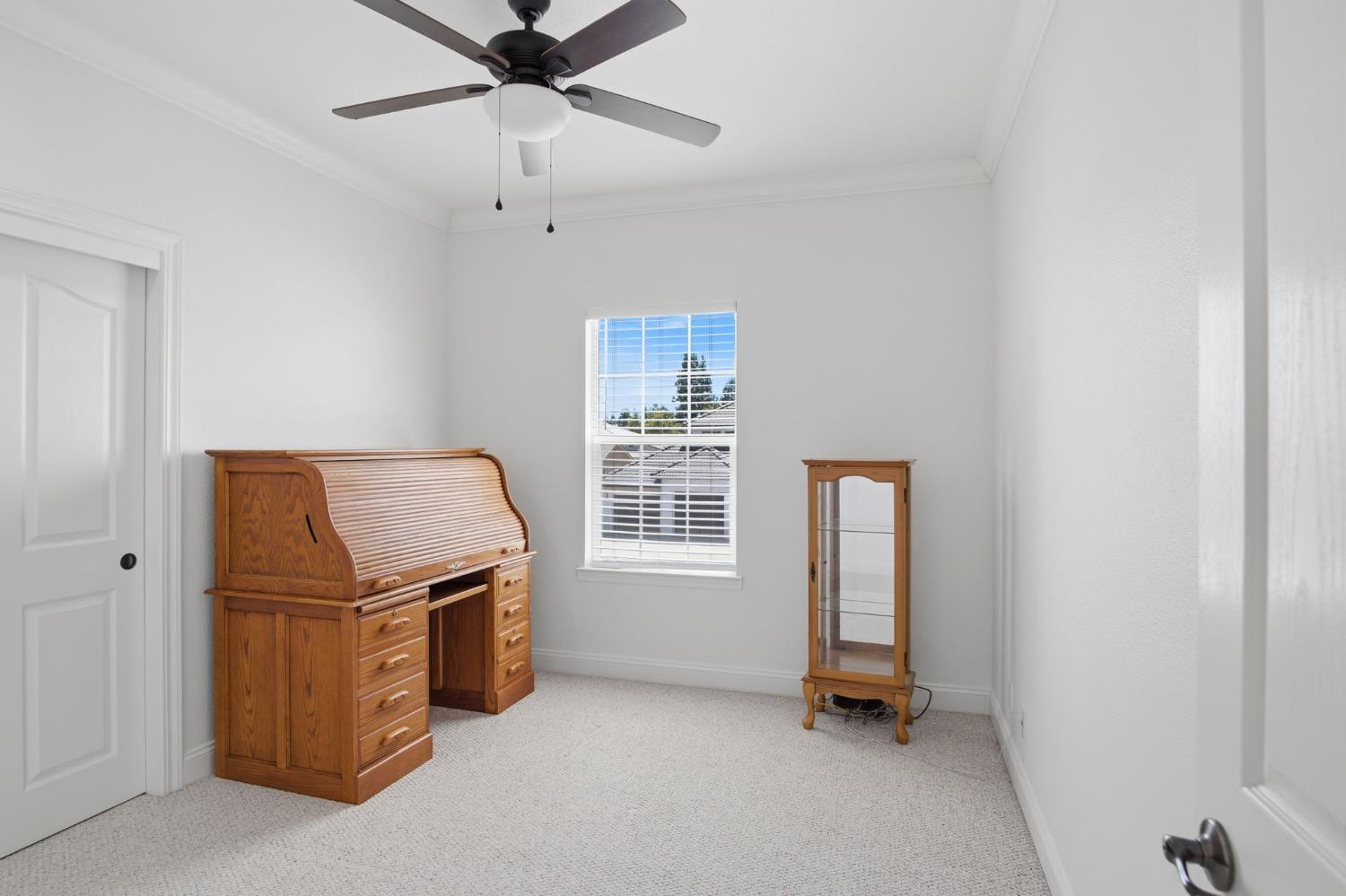 2835 CASTLEVIEW Dr, Turlock, CA 95382